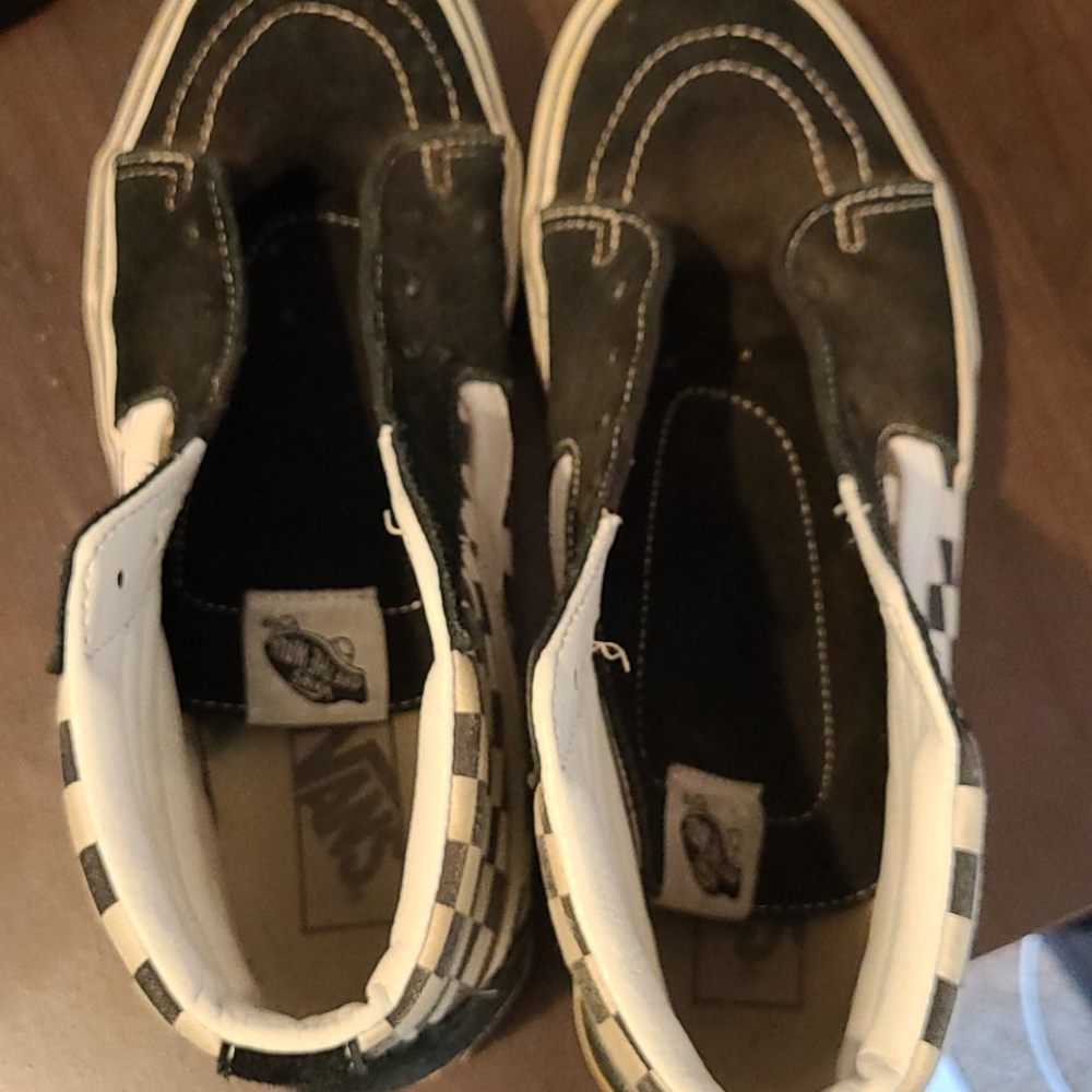 Checkered Vans - Picture 2 of 3